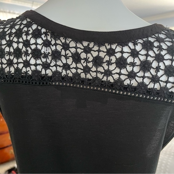 LOFT black sleeveless top with lace at the shoulder and ruffled hem. Medium - Picture 6 of 7